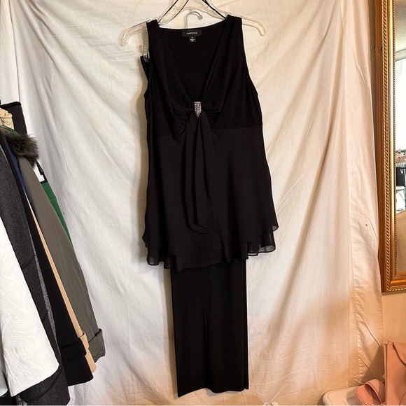 R&M Richards 2-Piece Set - Picture 6 of 16